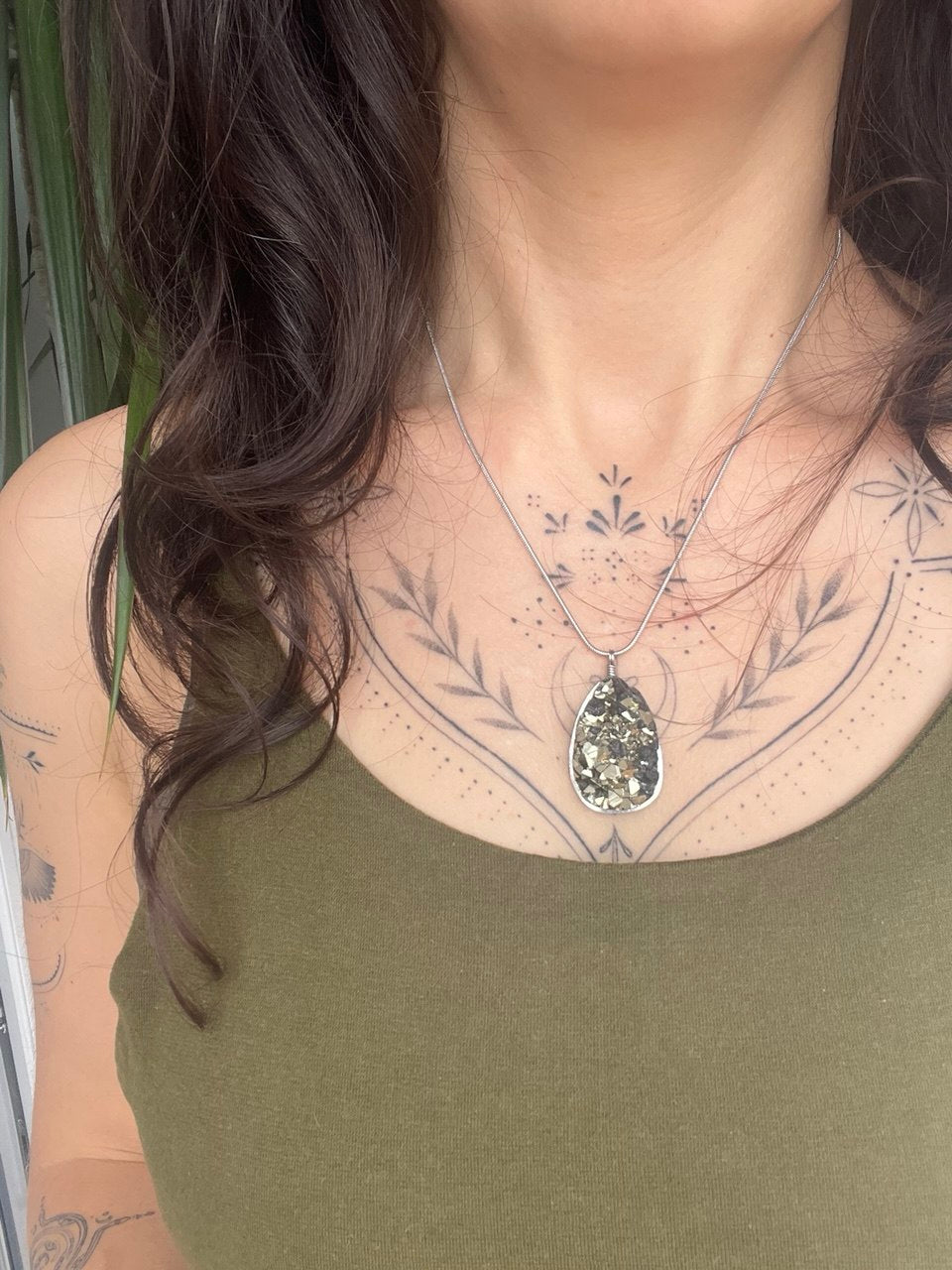 Collana "Luce Primordiale" – Ciondolo in Pirite e Galena