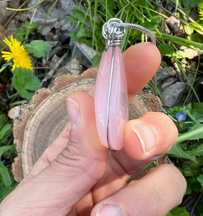 Collana con goccia di Quarzo Rosa naturale