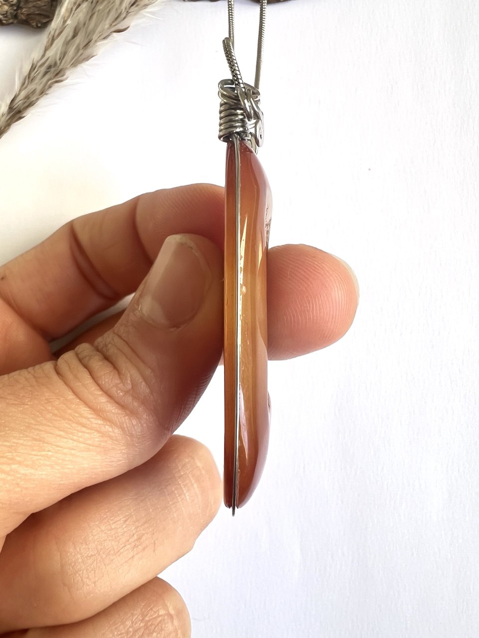 Collana con Agata Corniola con cristallizzazione interna - Geode di Corniola