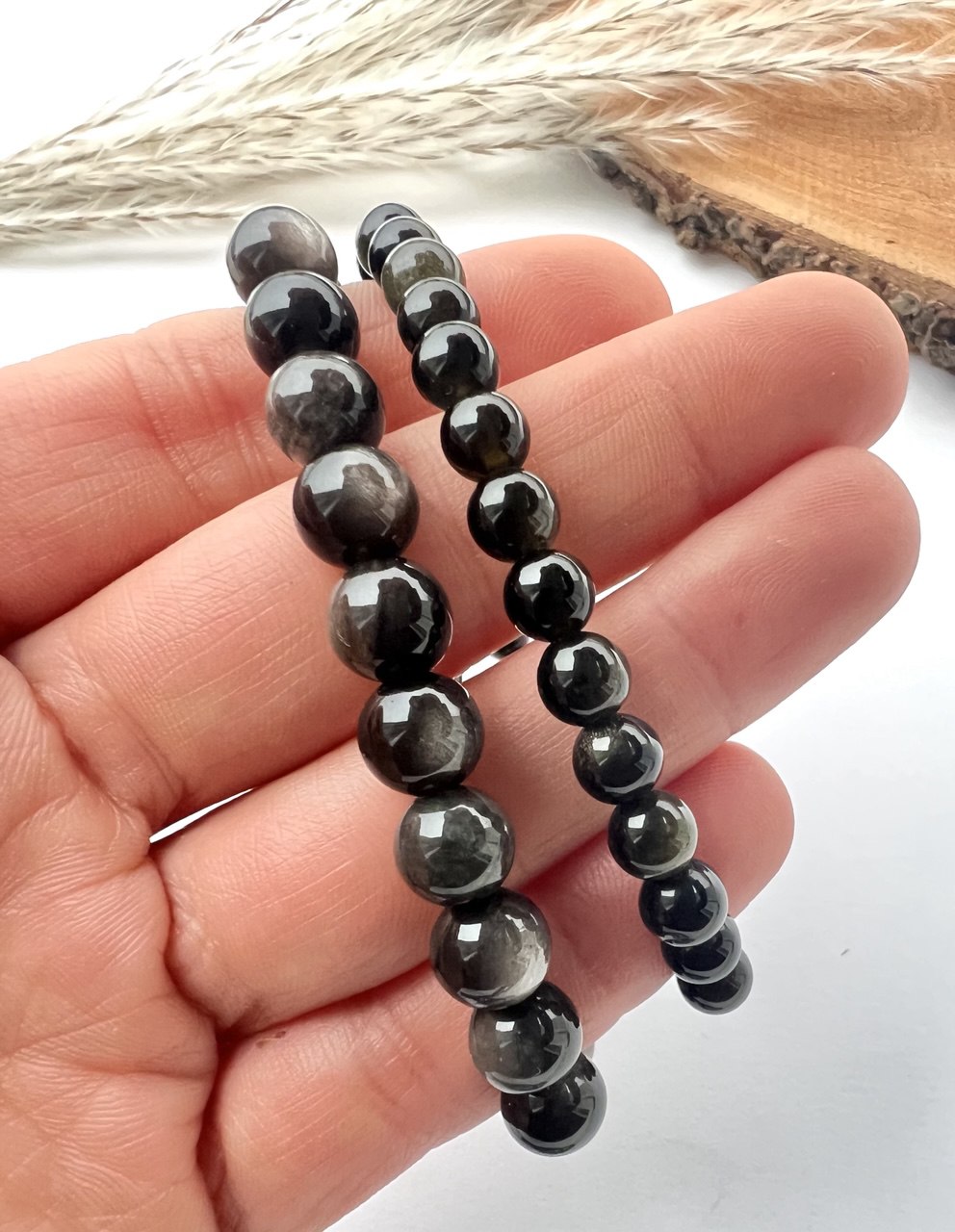 Bracciali di Ossidiana a Sfere: Eleganza in Diverse Misure