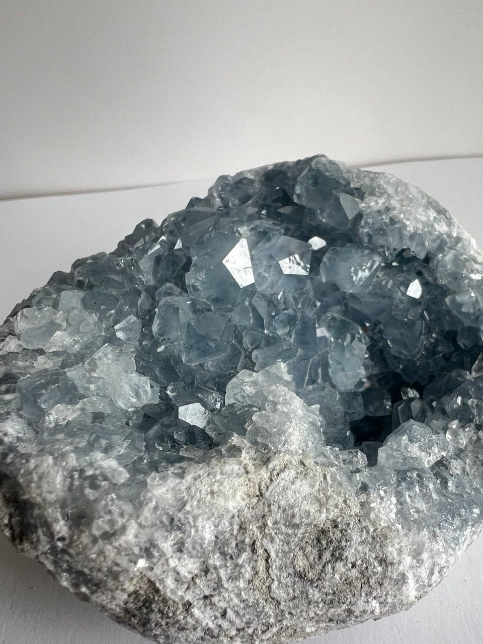 Geode di Celestina  – Cristalli Tabulari – 548g