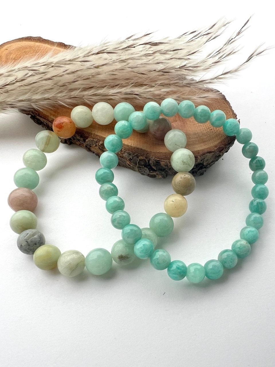 Bracciale di Amazzonite a Sfere: Eleganza in Diverse Misure