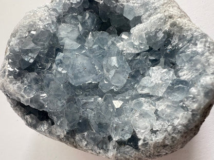 Geode di Celestina  – Cristalli Tabulari – 548g