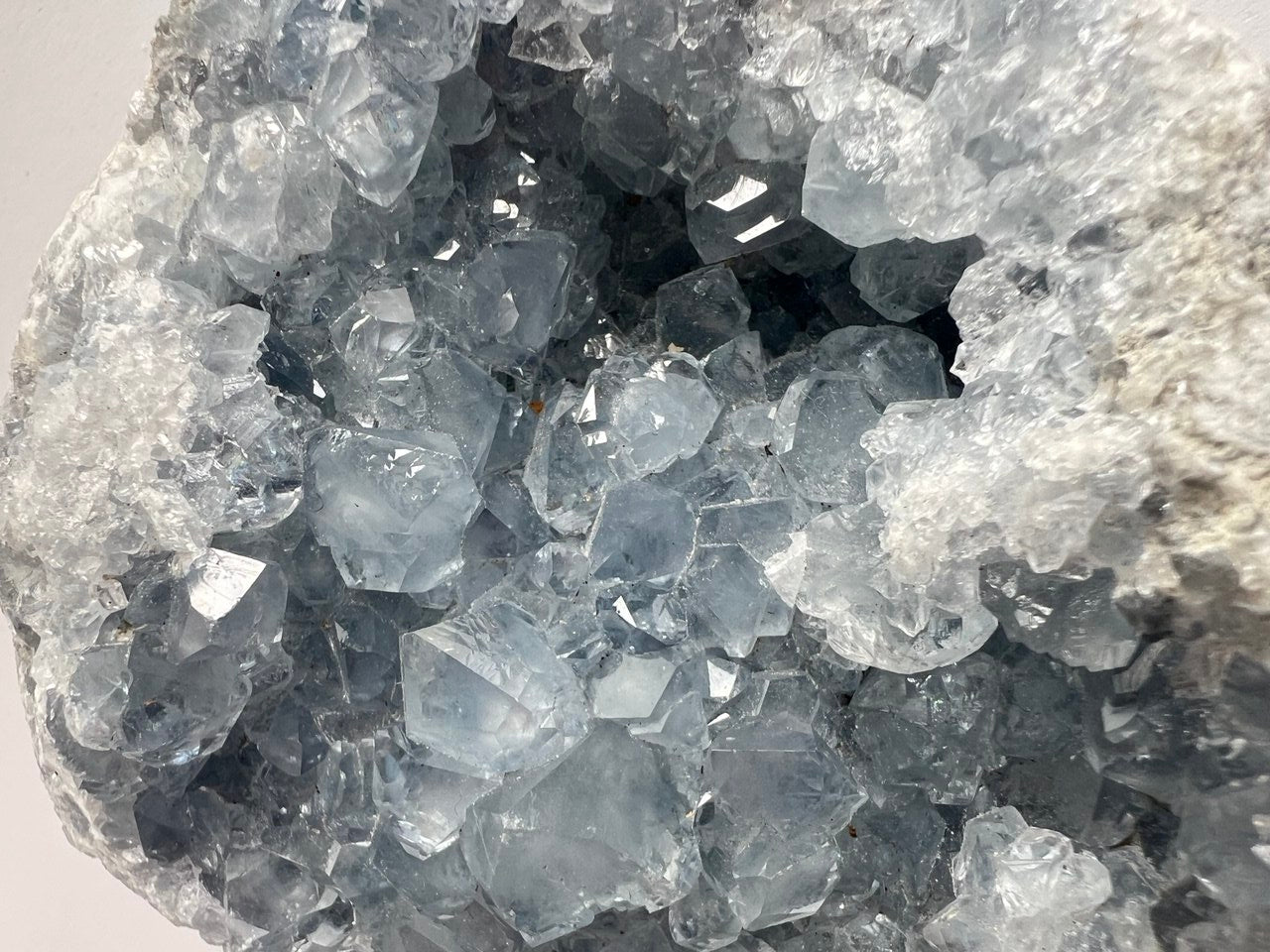 Geode di Celestina  – Cristalli Tabulari – 548g