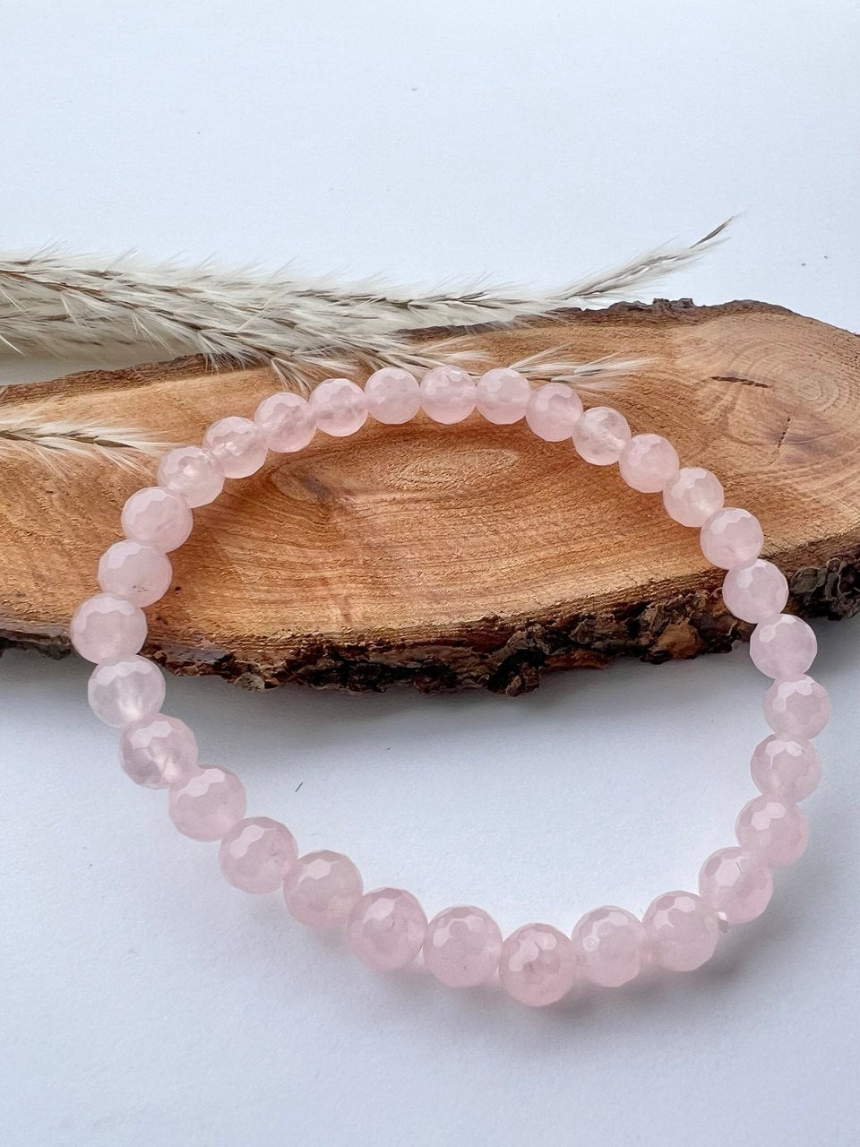 Bracciale di Quarzo Rosa a Sfere: Eleganza in Diverse Misure