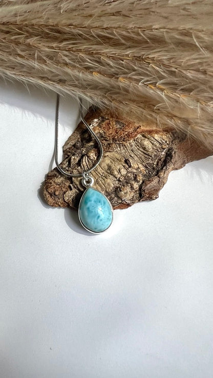 Collana "Oceano di Larimar" – Un frammento di mare al tuo collo
