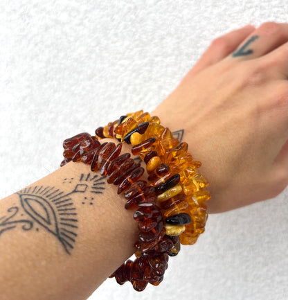 Bracciale di Ambra cips: Eleganza in Diverse Tonalità