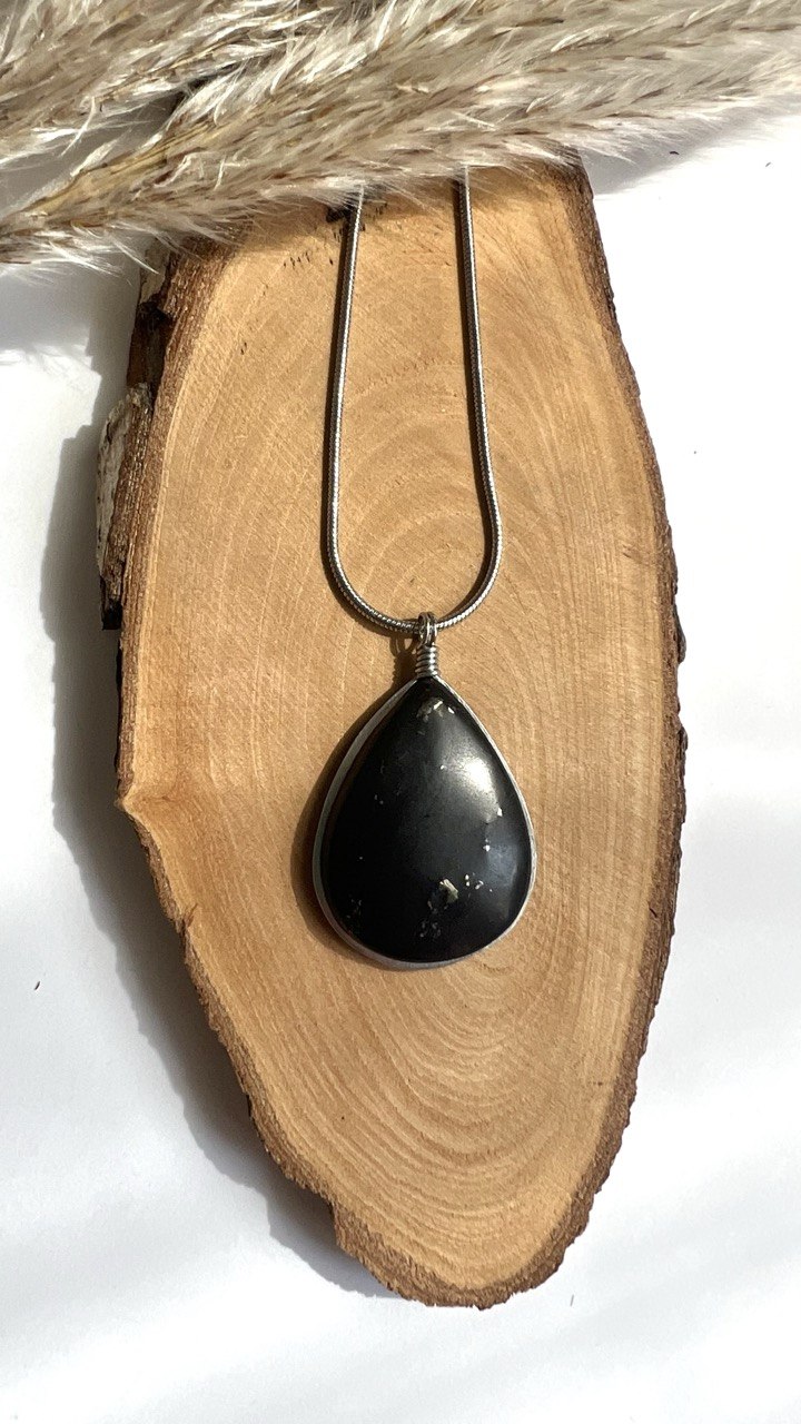 Collana "Equilibrio" in Shungite – Protezione