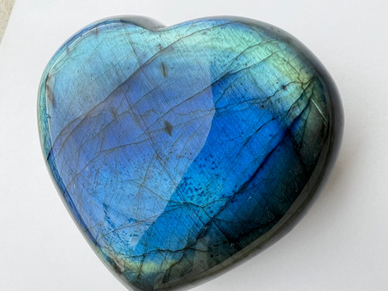 Cuore di Labradorite Qualità Superiore AAA+++  Iridescenza Blu Elettrico – 731g
