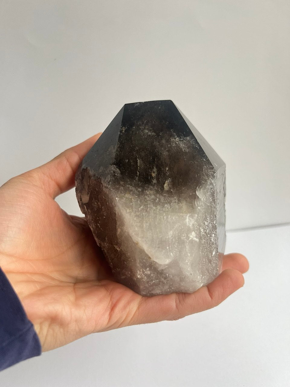 Magnifica Punta di Quarzo Fumè – Trasparenza e Solidità – 876g