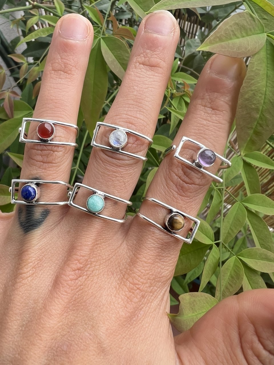 Anello Minimalist con Pietre Naturali – Finitura Argento 925 – Misura Regolabile