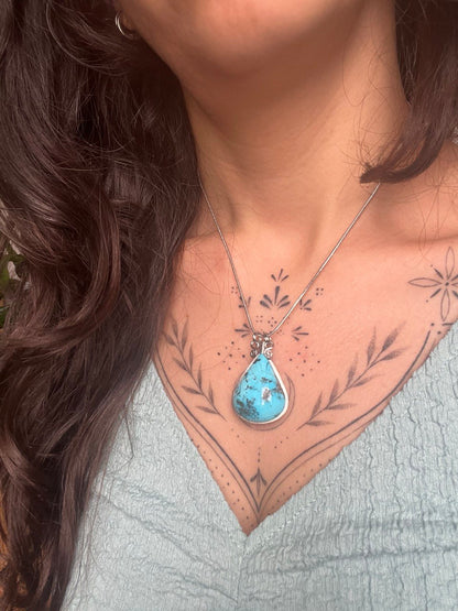 Collana con goccia di Turchese - Turchese naturale con inserzioni di Pirite