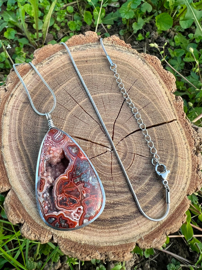 Collana con Agata Crazy Lace messicana di alta qualità - con cristallizzazione interna