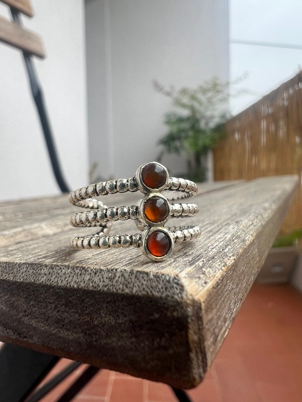 Anello Multi-Fascia Minimalista con Pietre Naturali – Finitura Argento 925 – Regolabile