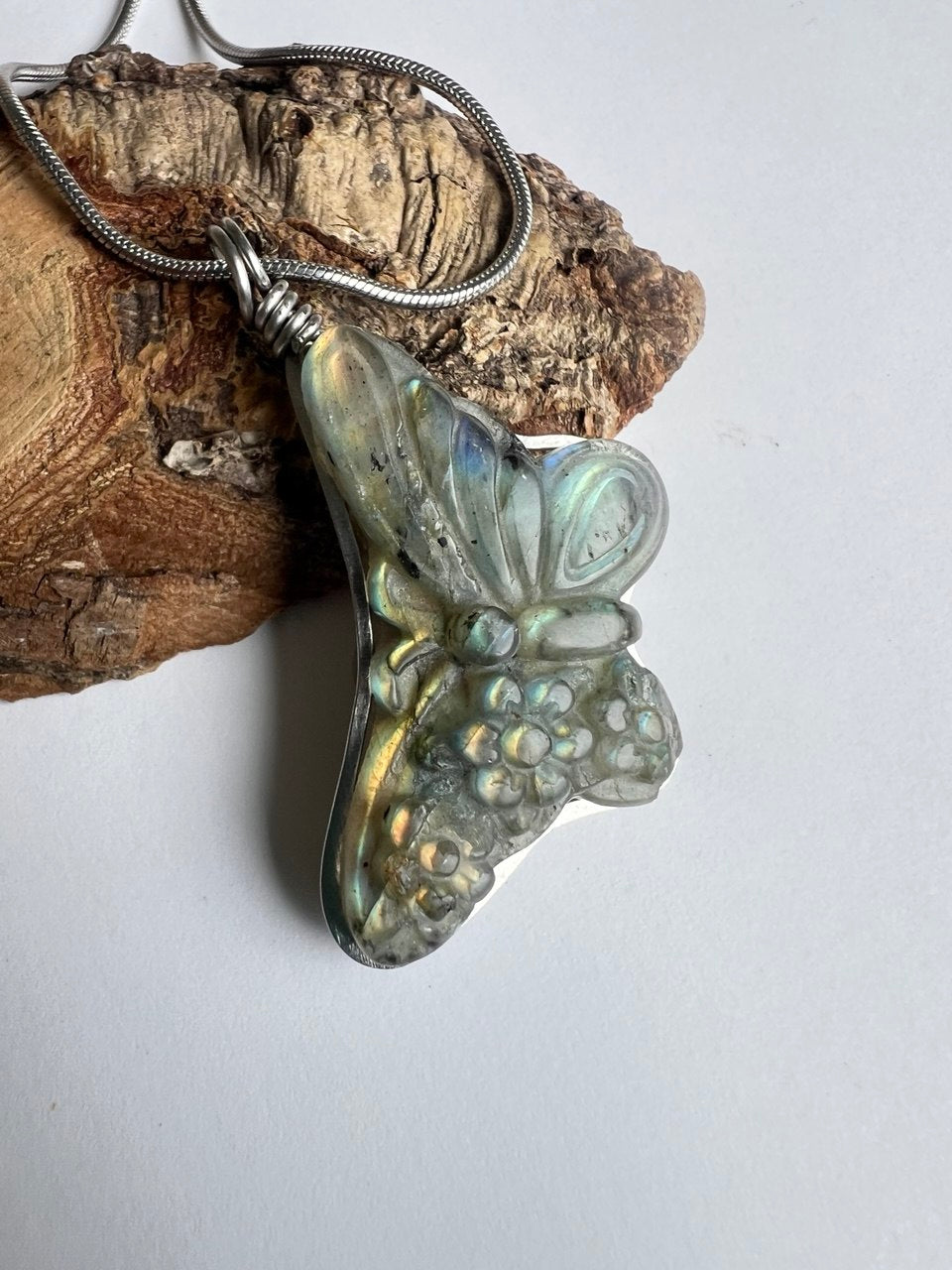 Pendente Farfalla in Labradorite Naturale