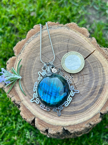 Medaglione con Labradorite - Aurora celeste