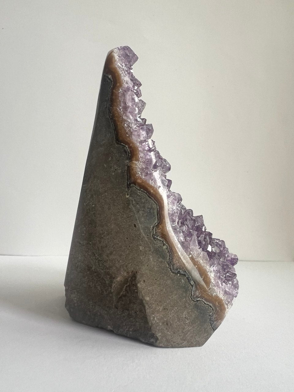 Splendida Drusa di Ametista - Cristalli Extra Fitti  (536 g)