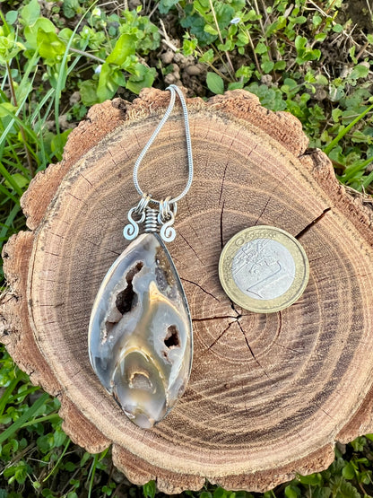 Collana con conchiglia naturale fossile cristallizzata - Amuleto della Sirena