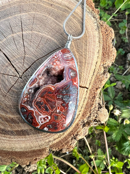 Collana con Agata Crazy Lace messicana di alta qualità - con cristallizzazione interna