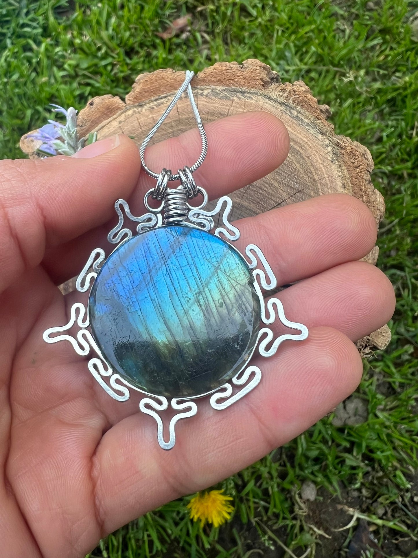 Medaglione con Labradorite - Aurora celeste
