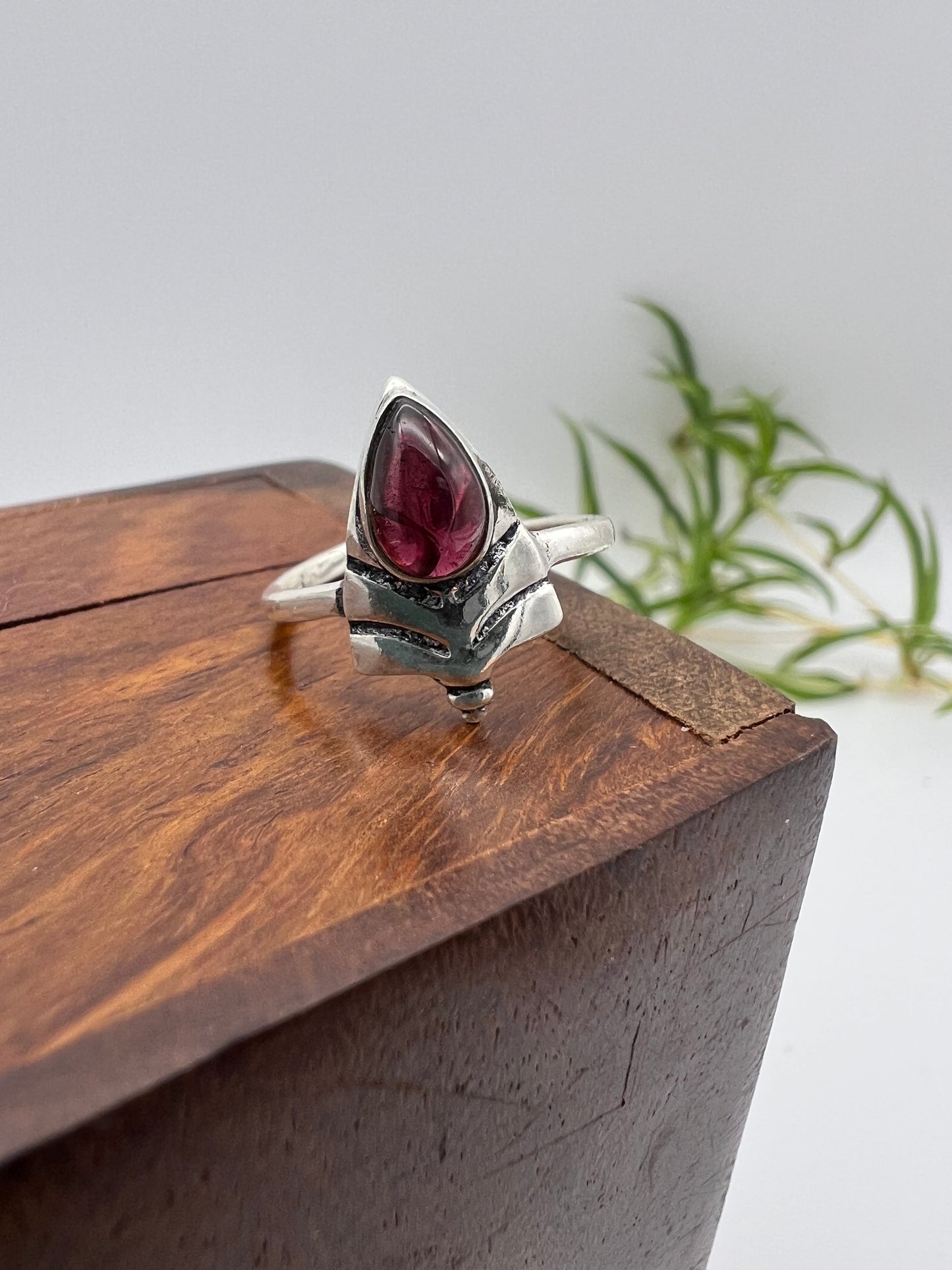 Anello Totem con Pietra Naturale