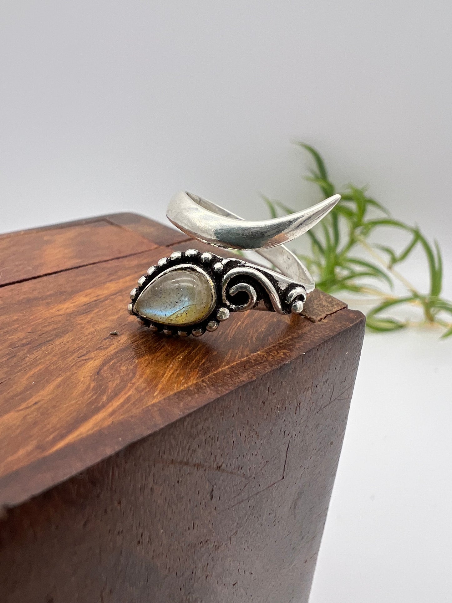 Anello Mystic