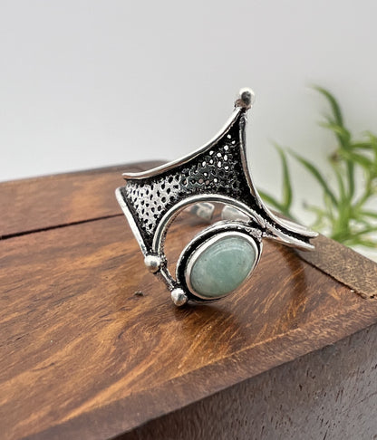 Anello in stile medievale