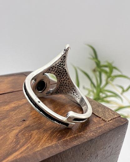 Anello in stile medievale
