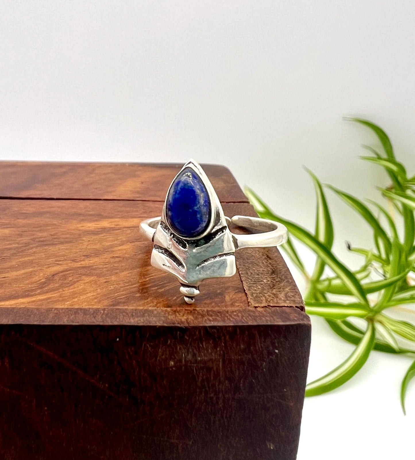 Anello Totem con Pietra Naturale